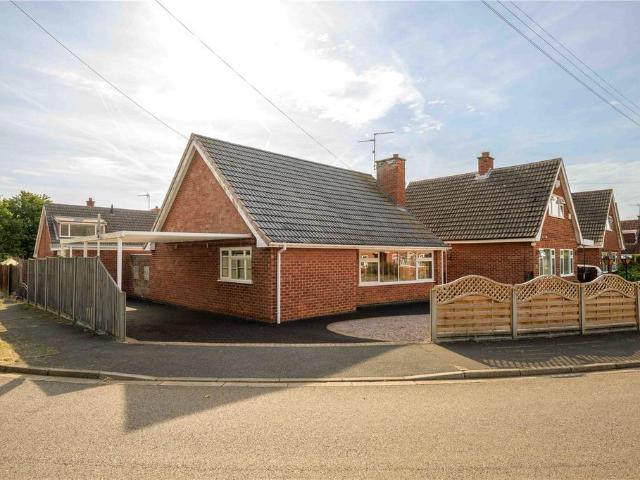 2 bedroom bungalow for sale