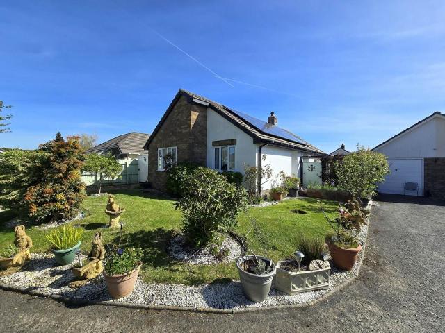 2 bedroom bungalow for sale