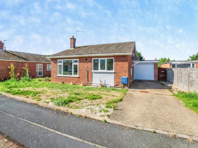 2 bedroom bungalow for sale