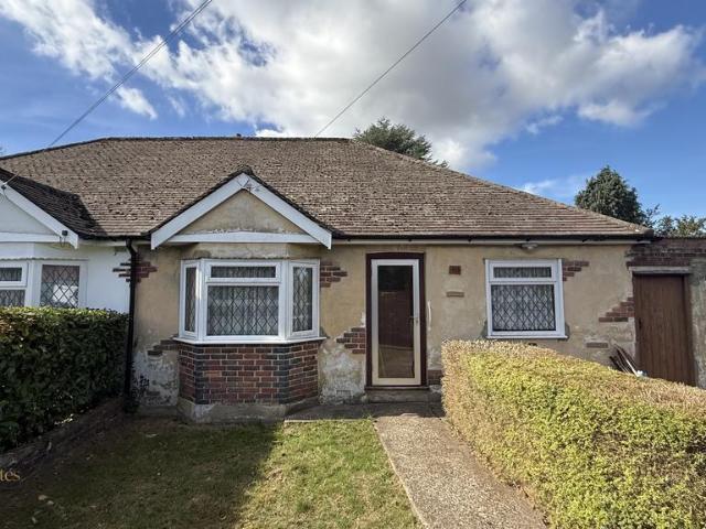 2 bedroom bungalow for sale