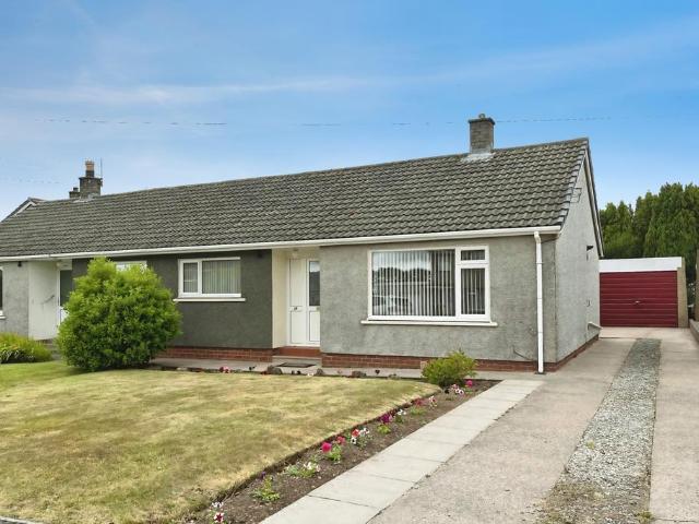 2 bedroom bungalow for sale