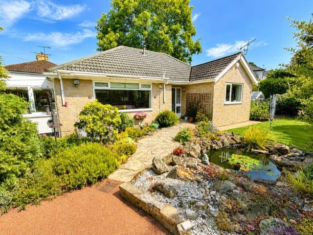 2 bedroom bungalow for sale