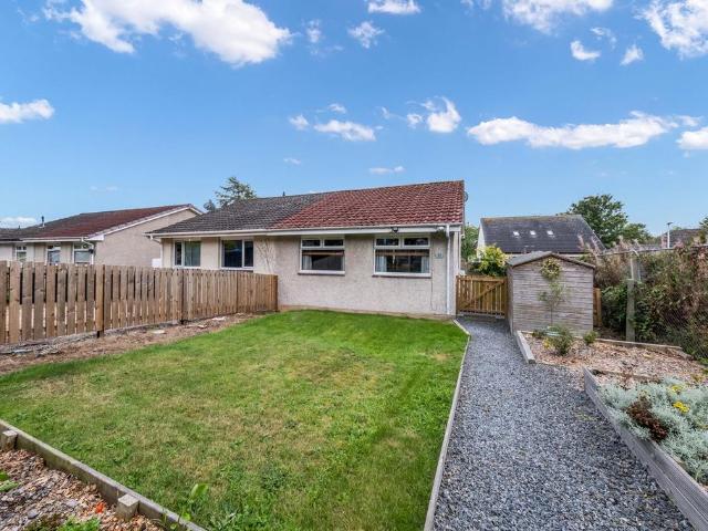 2 bedroom bungalow for sale
