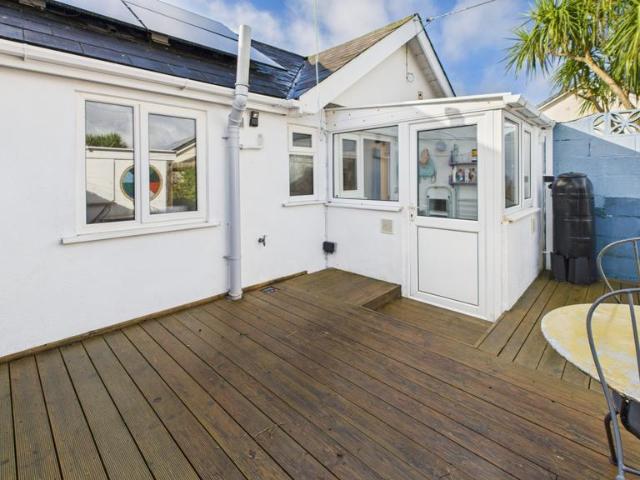 2 bedroom bungalow for sale