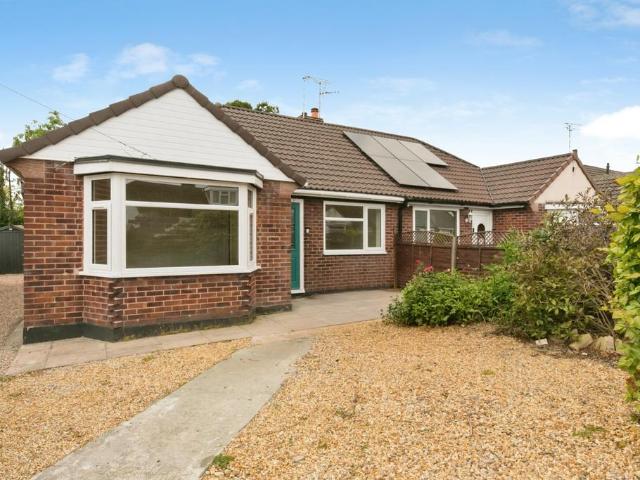 2 bedroom bungalow for sale