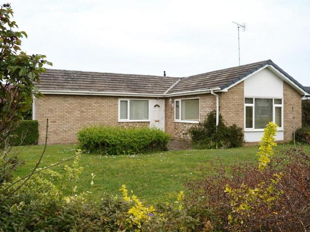 2 bedroom bungalow for sale