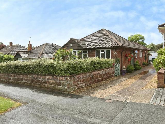 2 bedroom bungalow for sale