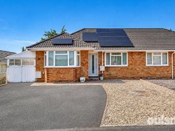 2 bedroom bungalow for sale