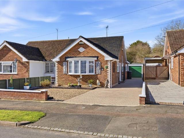 2 bedroom bungalow for sale