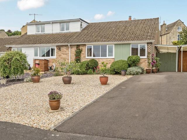 2 bedroom bungalow for sale