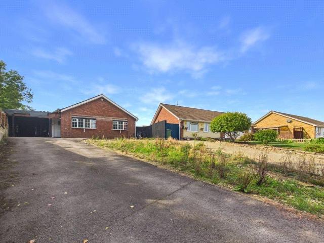 2 bedroom bungalow for sale