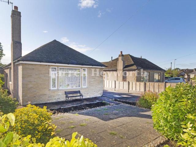 2 bedroom bungalow for sale