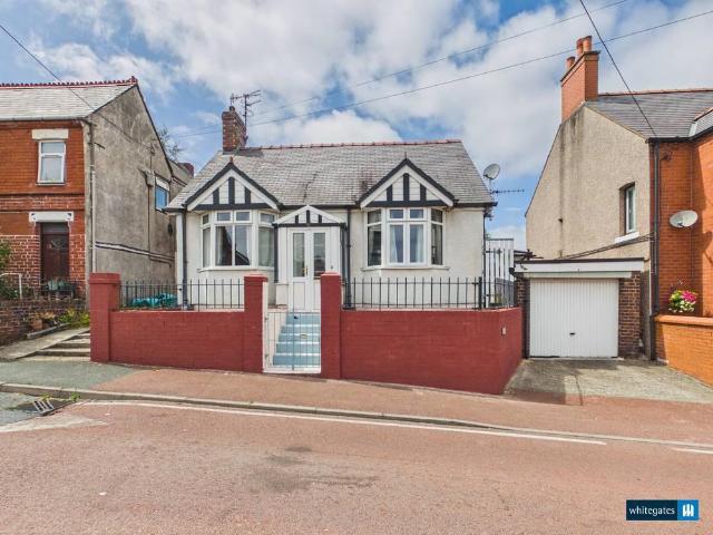 2 bedroom bungalow for sale