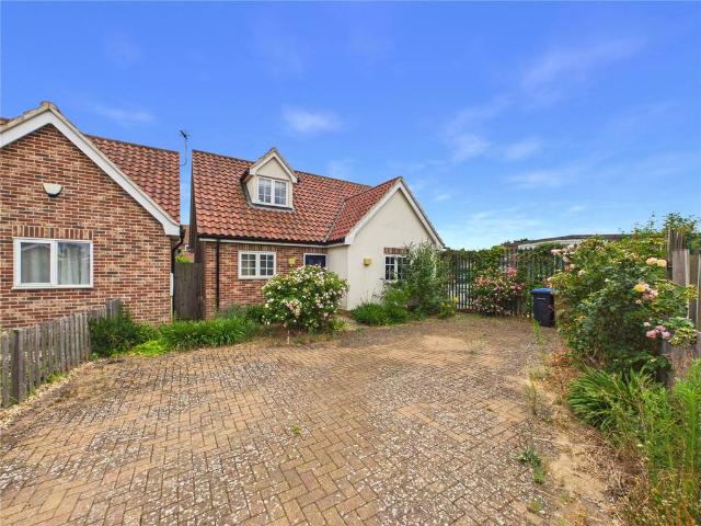 2 bedroom bungalow for sale