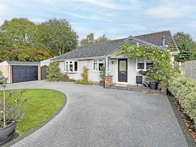 2 bedroom bungalow for sale