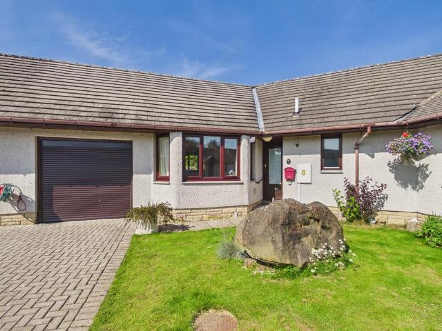 2 bedroom bungalow for sale