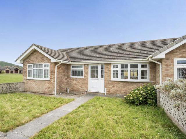 2 bedroom bungalow for sale