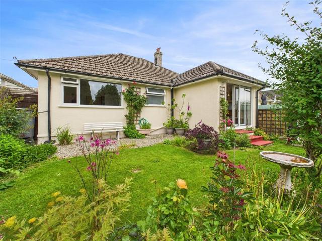 2 bedroom bungalow for sale