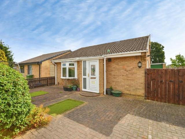 2 bedroom bungalow for sale