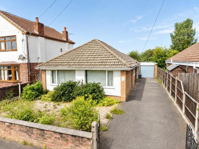 2 bedroom bungalow for sale