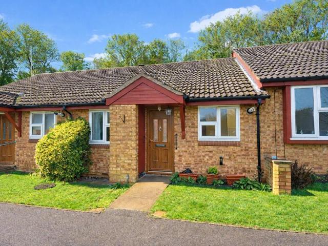 2 bedroom bungalow for sale
