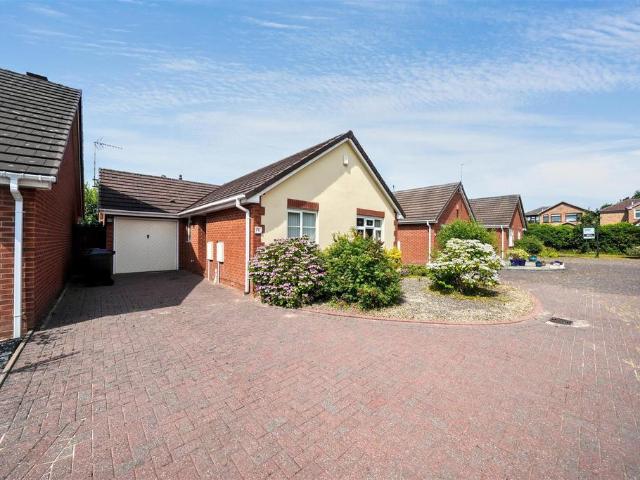 2 bedroom bungalow for sale