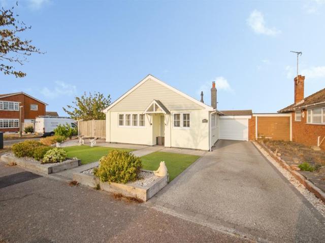 2 bedroom bungalow for sale
