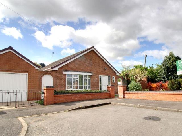 2 bedroom bungalow for sale
