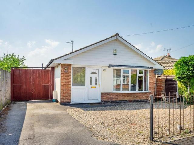 2 bedroom bungalow for sale