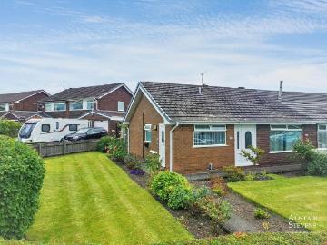2 bedroom bungalow for sale