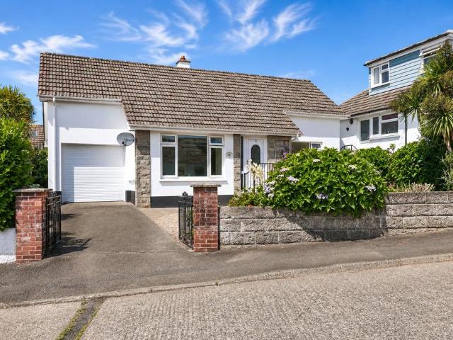 2 bedroom bungalow for sale