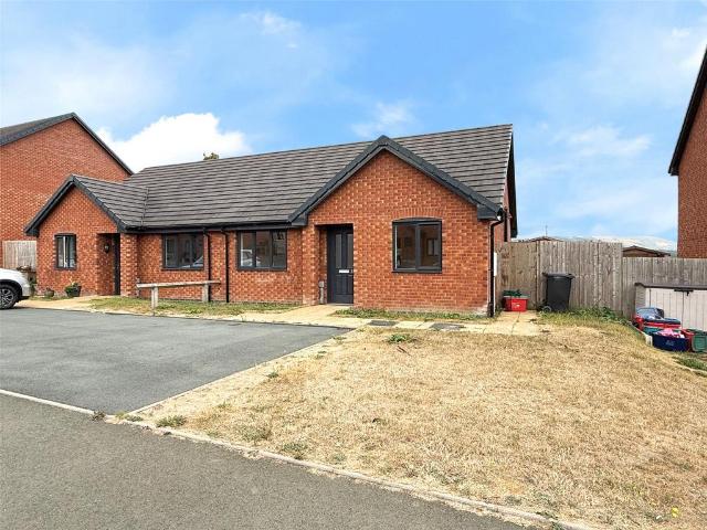 2 bedroom bungalow for sale