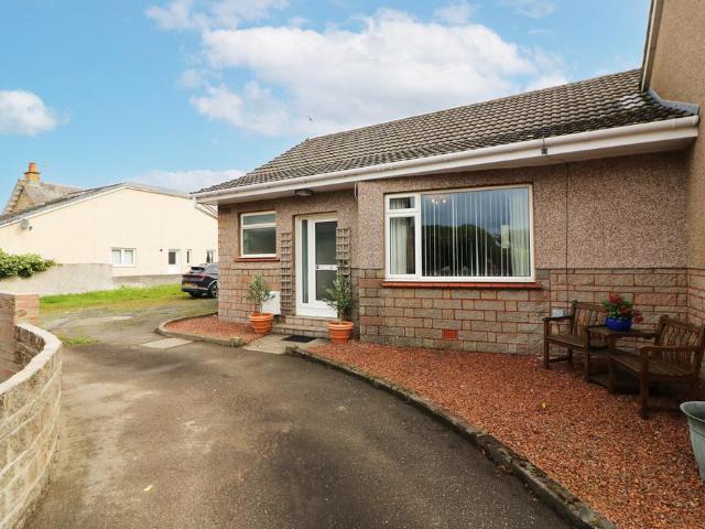 2 bedroom bungalow for sale