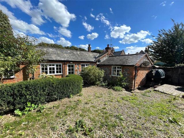 2 bedroom bungalow for sale