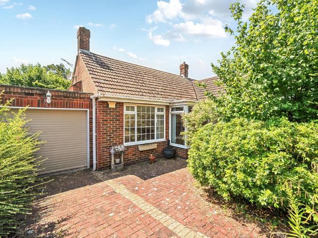 2 bedroom bungalow for sale