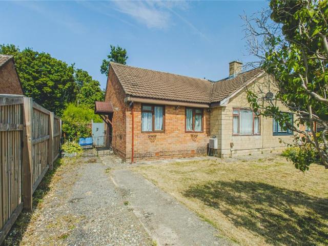 2 bedroom bungalow for sale
