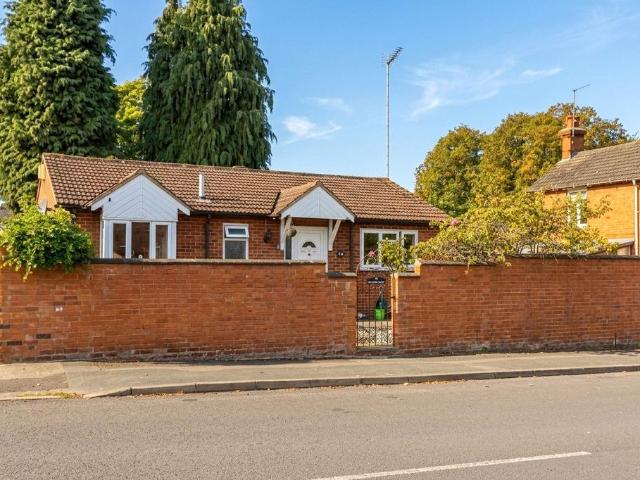 2 bedroom bungalow for sale