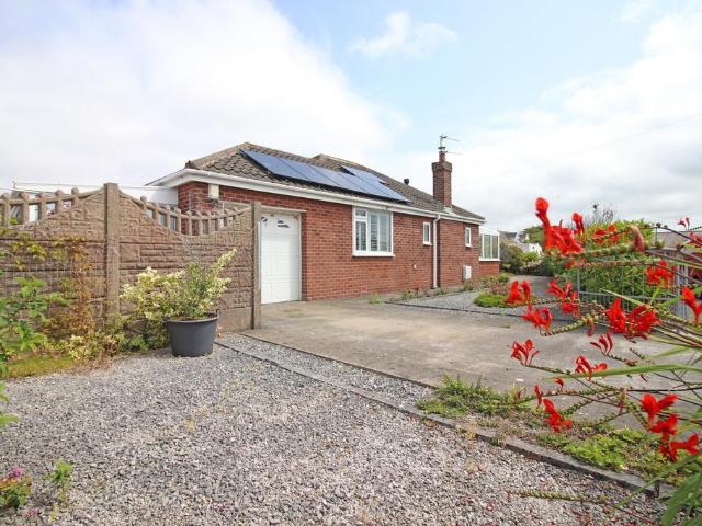 2 bedroom bungalow for sale