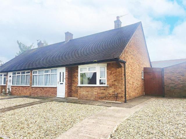 2 bedroom bungalow for sale