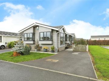 Bungalow for sale in Burhill - Garden, Equipped kitchen