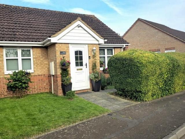 2 bedroom bungalow for sale