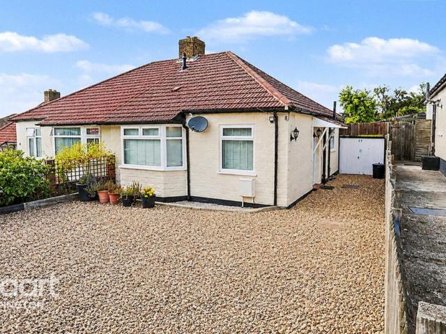 2 bedroom bungalow for sale