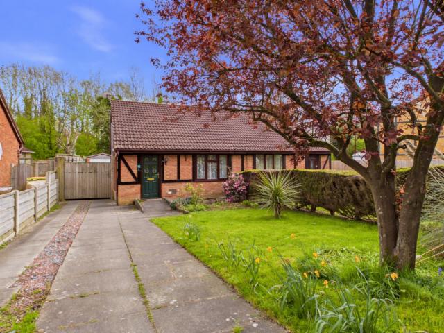 2 bedroom bungalow for sale