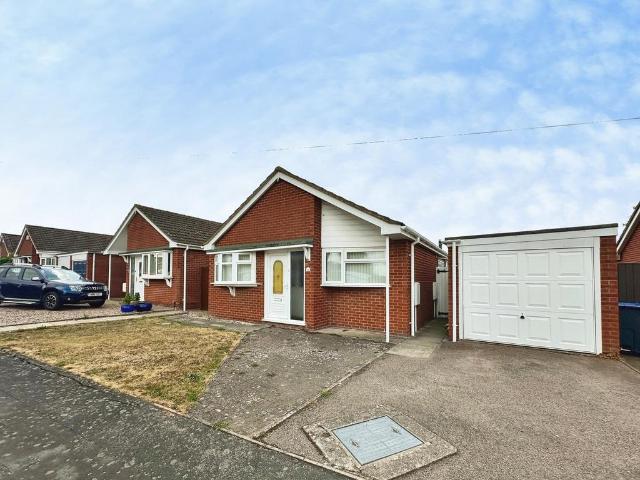 2 bedroom bungalow for sale