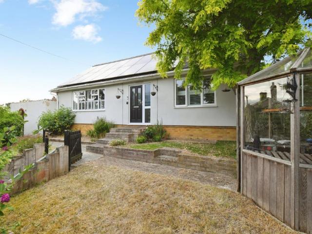 2 bedroom bungalow for sale