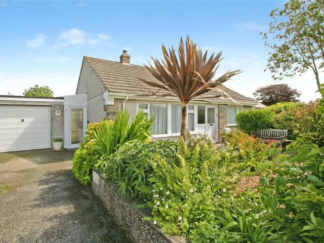 2 bedroom bungalow for sale