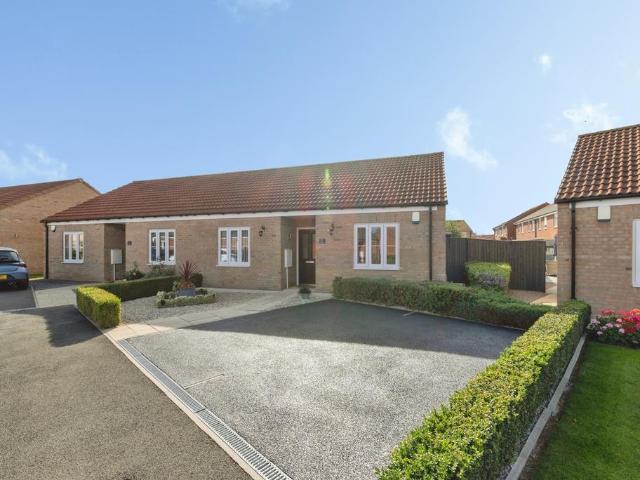 2 bedroom bungalow for sale