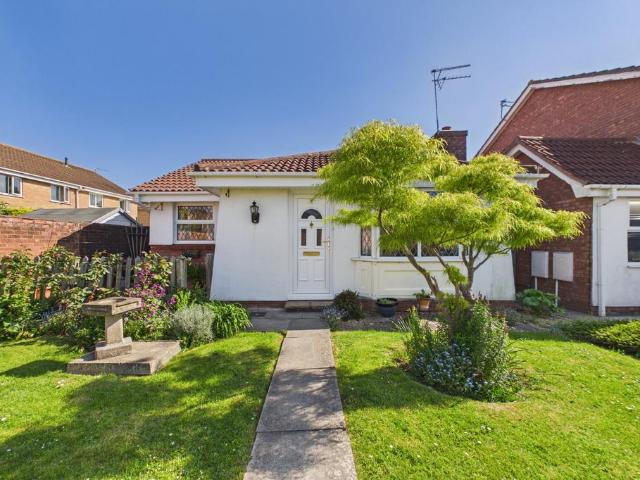 2 bedroom bungalow for sale