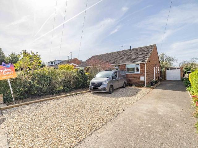 2 bedroom bungalow for sale