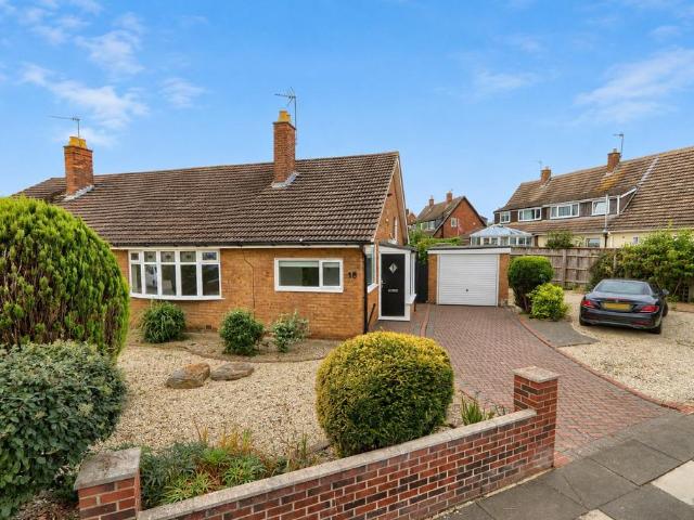 2 bedroom bungalow for sale